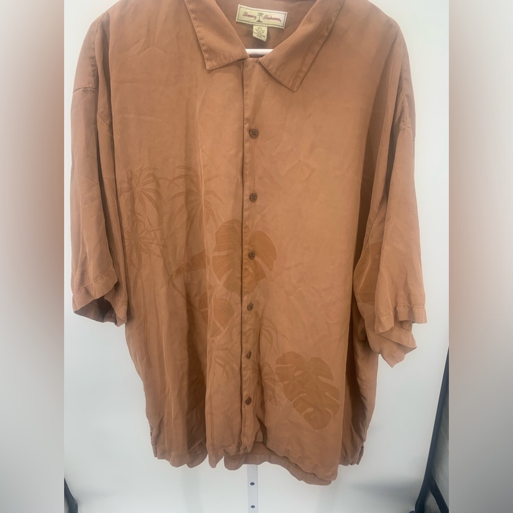 Tommy Bahama 100% silk Hawaiian shirt size XXL